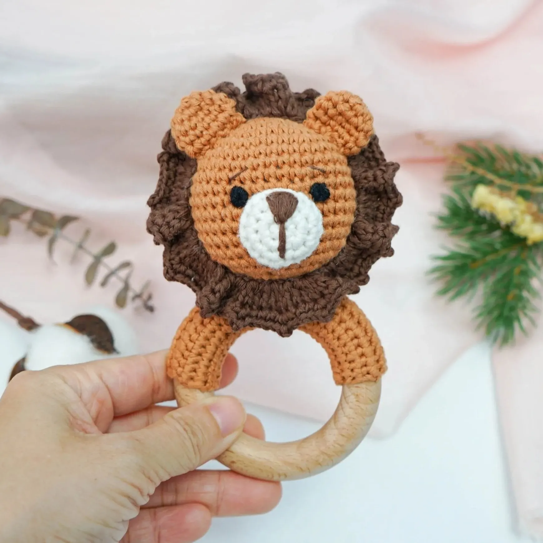Crochet Ring Rattle - Roary Lion