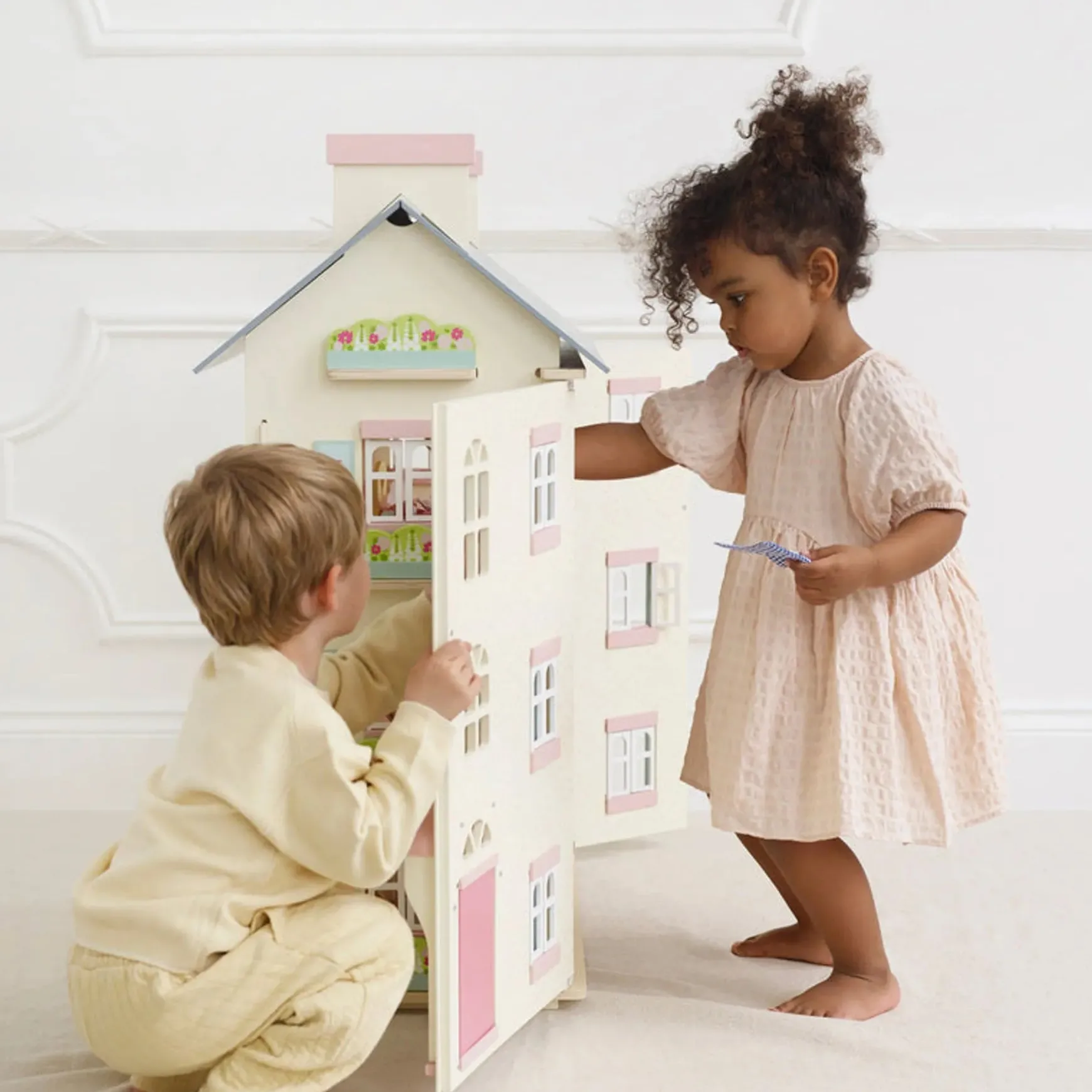 Daisylane Cherry Tree Hall Doll House