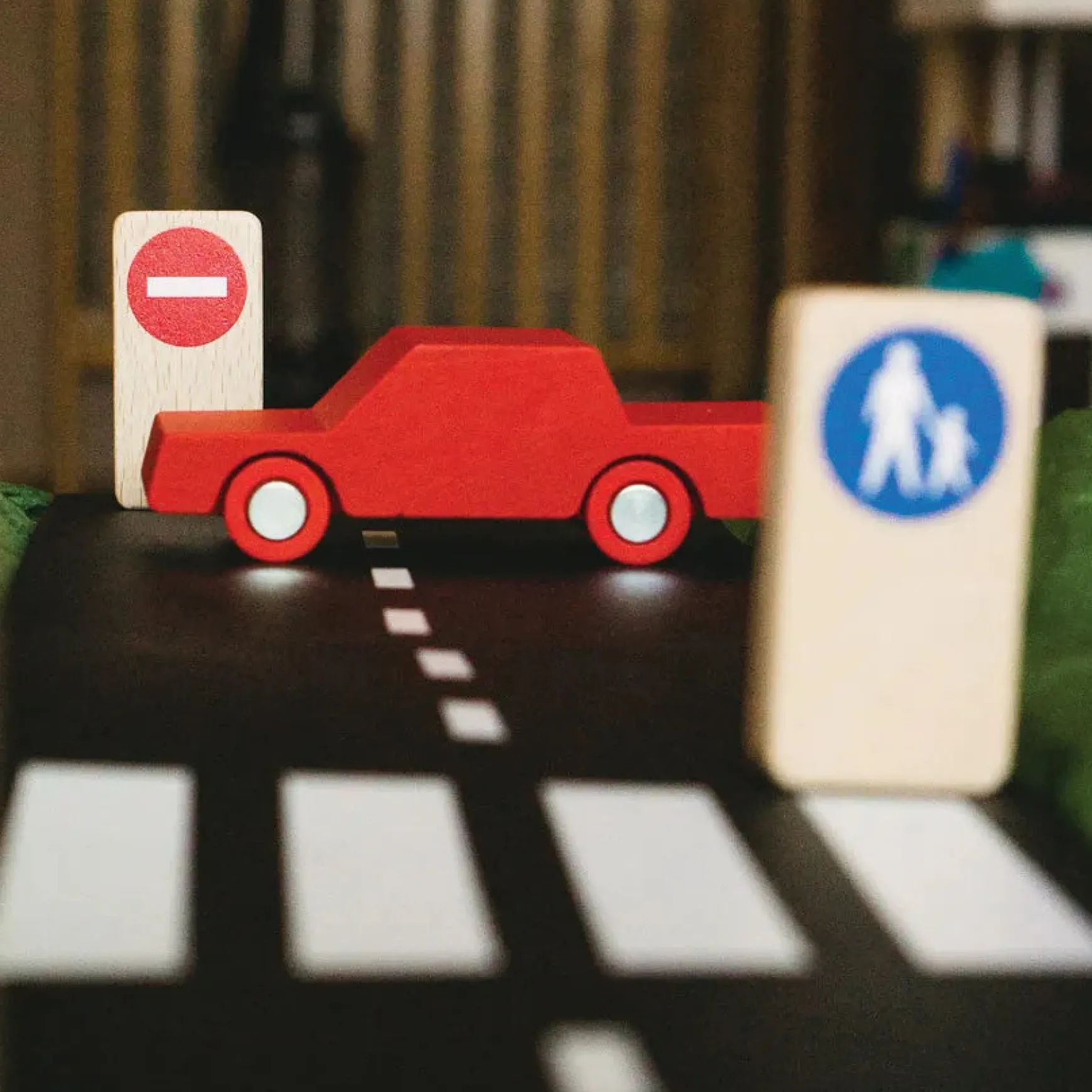 Waytoplay - Road Blocks Set Traffic Signs